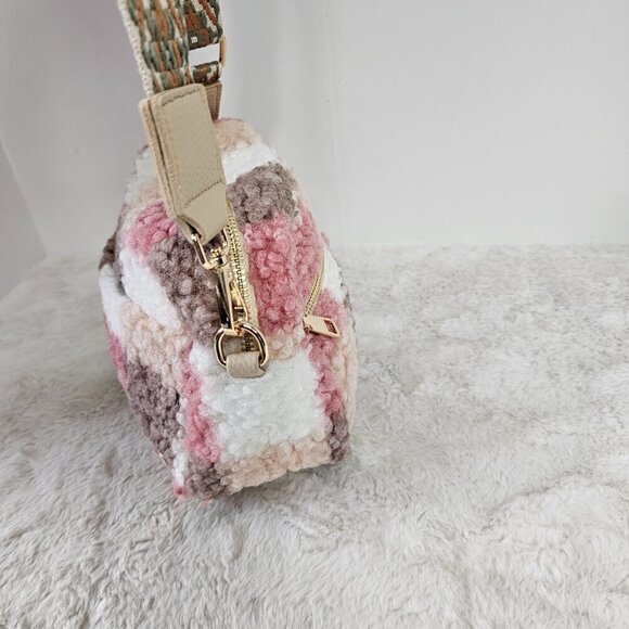 NWT Simply Southern Pink Sherpa Patchwork Crossbody Boho - Picture 6 of 15